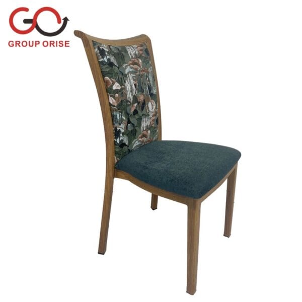 BANQUETING CHAIR