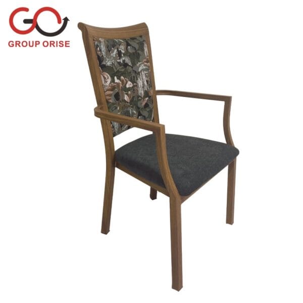 BANQUETING CHAIR