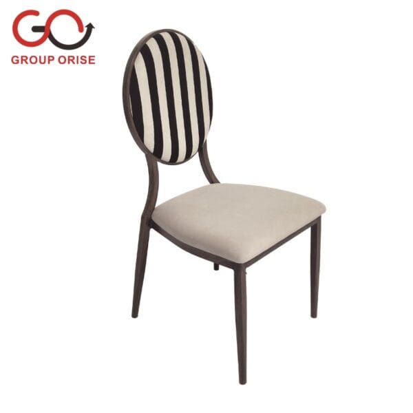 BANQUETING CHAIR