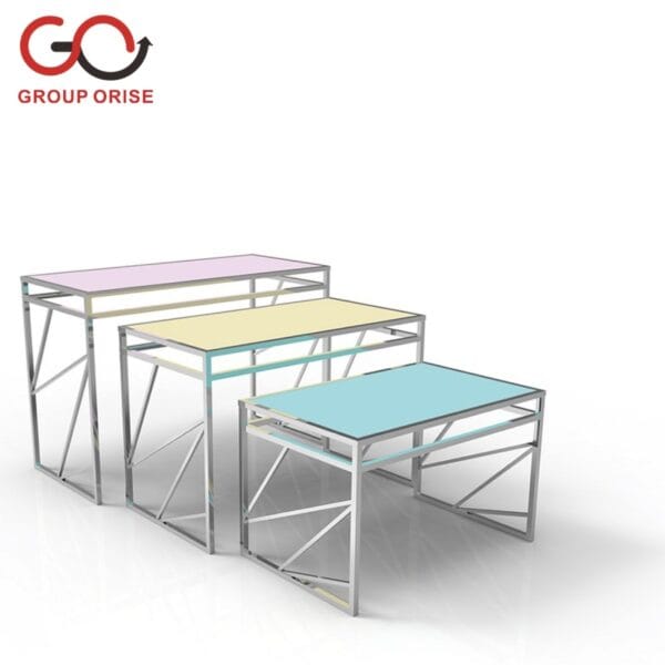 BUFFET TABLES/NESTING TABLES